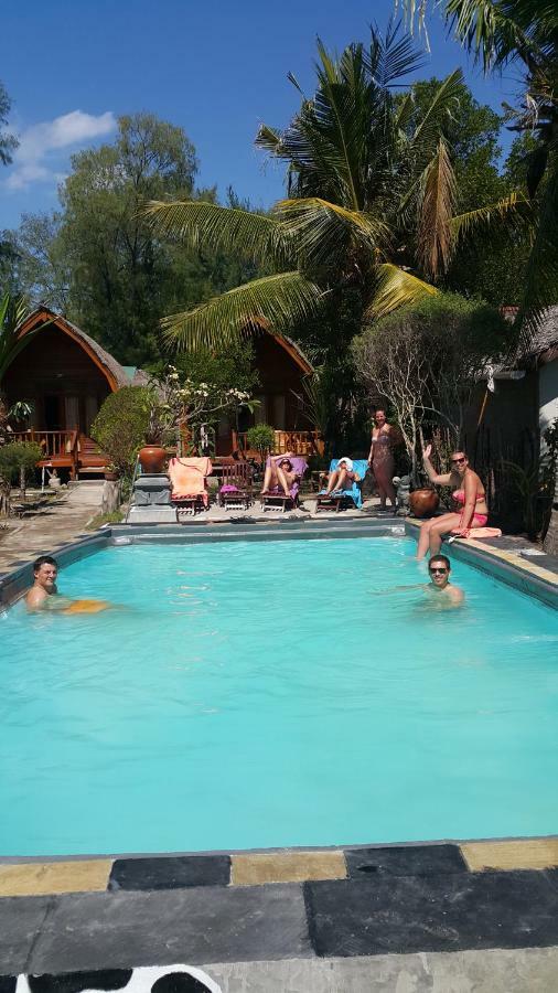 Jepun Bungalows Gili Meno Luaran gambar