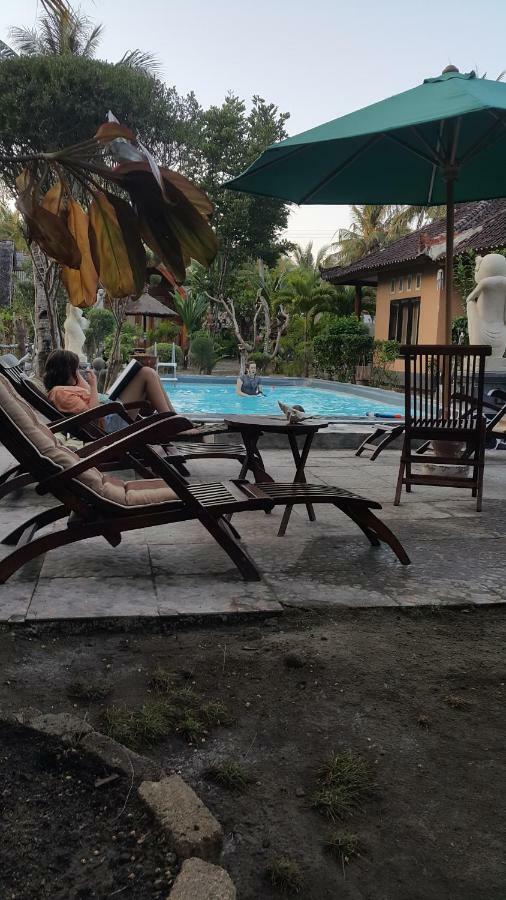 Jepun Bungalows Gili Meno Luaran gambar